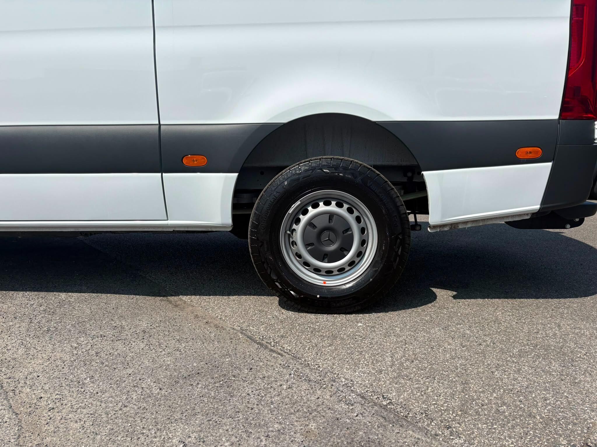Mercedes-Benz eSprinter